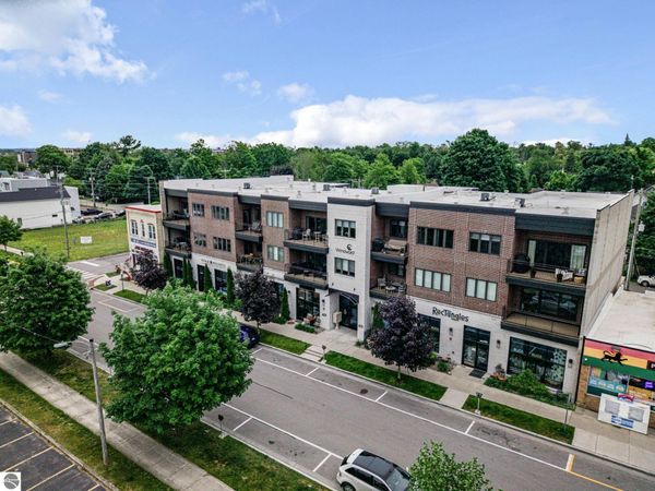 607 Randolph, Unit 103, Traverse City, MI 49684
