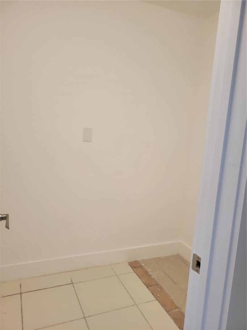 1835 Maryland Avenue Ne, Saint Petersburg, FL 33703 Photo