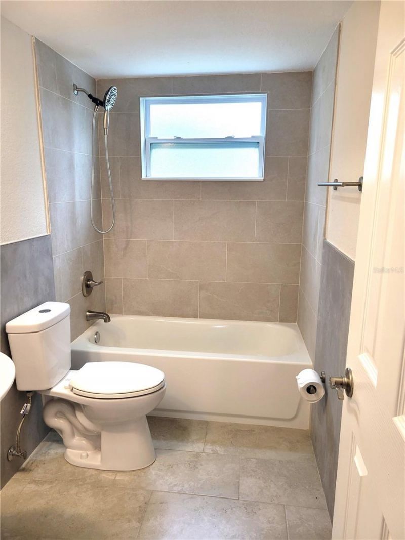 1835 Maryland Avenue Ne, Saint Petersburg, FL 33703 Photo