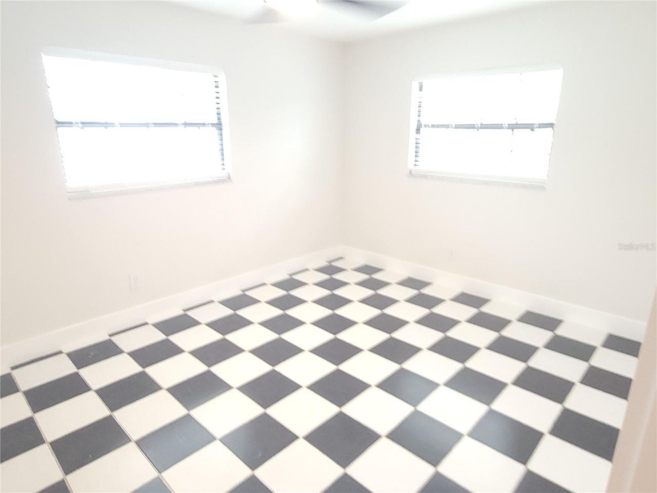 1835 Maryland Avenue Ne, Saint Petersburg, FL 33703 Photo
