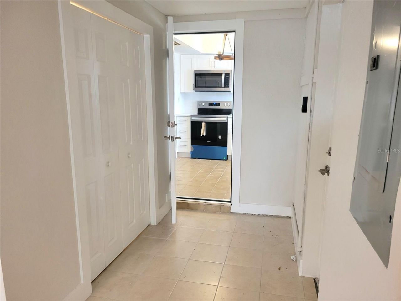 1835 Maryland Avenue Ne, Saint Petersburg, FL 33703 Photo