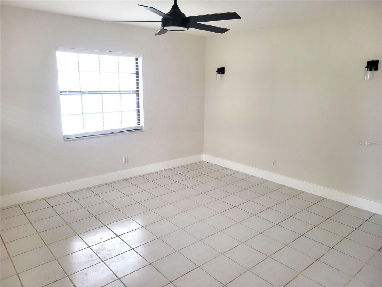 1835 Maryland Avenue Ne, Saint Petersburg, FL 33703 Photo