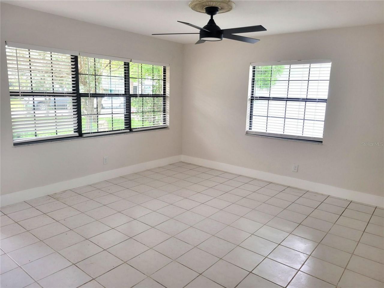 1835 Maryland Avenue Ne, Saint Petersburg, FL 33703 Photo