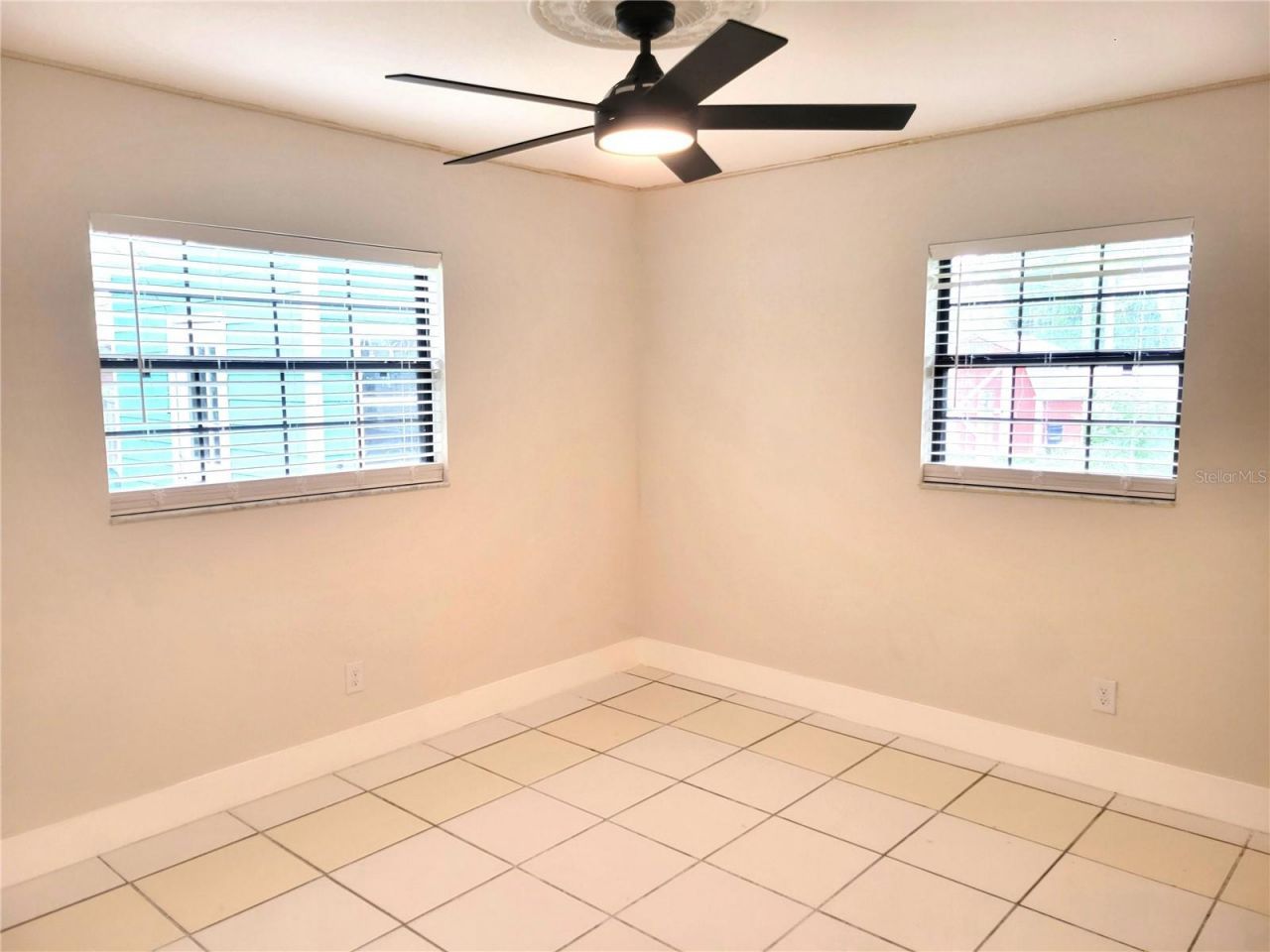 1835 Maryland Avenue Ne, Saint Petersburg, FL 33703 Photo
