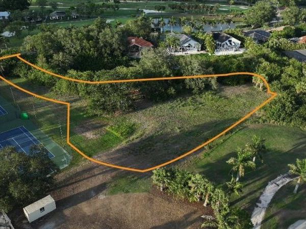 6064 PASADENA POINT BOULEVARD , GULFPORT, FL 33707