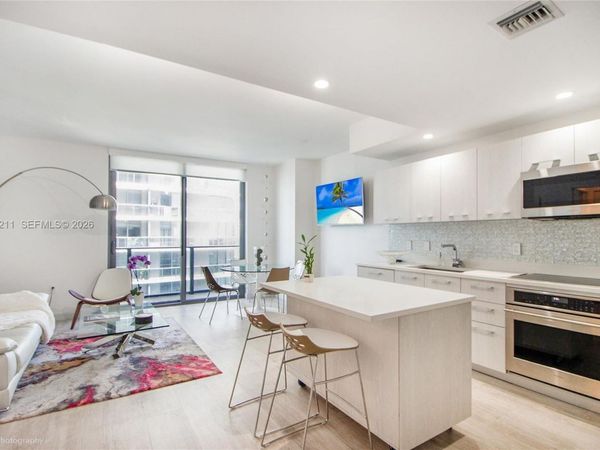 55 SW 9th St , Unit 3802, Miami, FL 33130