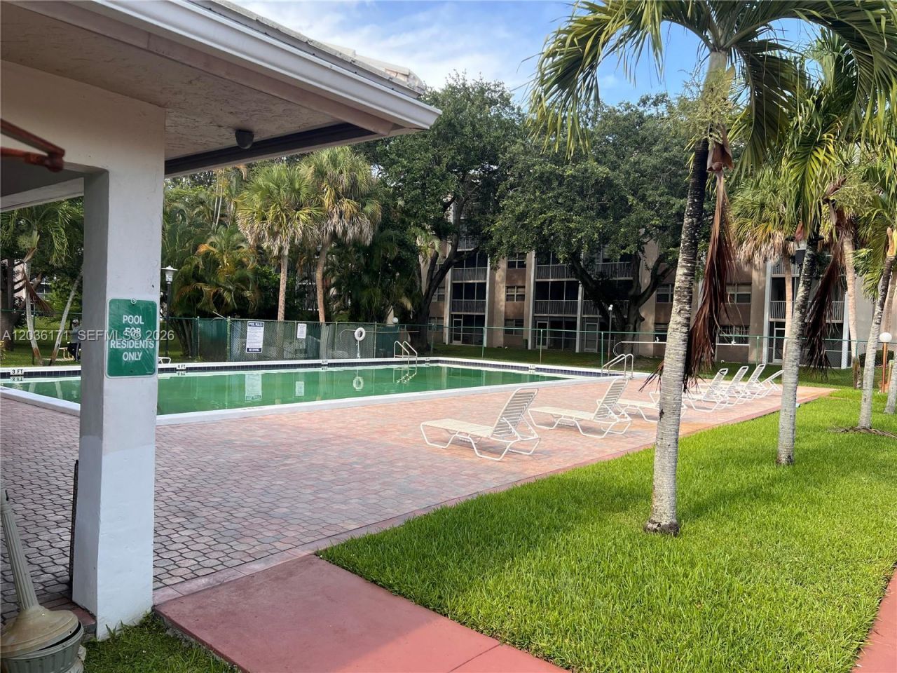 1075 Riverside Dr , Unit 505, Coral Springs, FL 33071 Photo