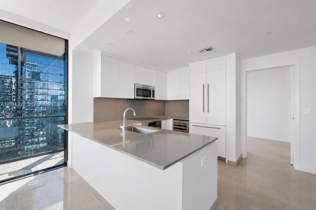 68 SE 6th St, Unit 3301, Miami, FL 33131 Photo