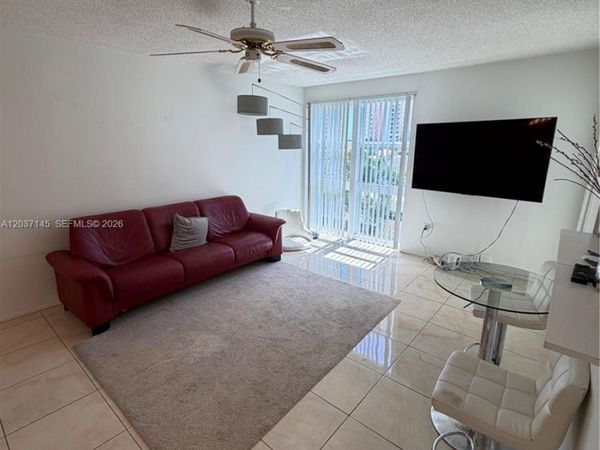 17620 Atlantic Blvd, Unit 514, Sunny Isles Beach, FL 33160