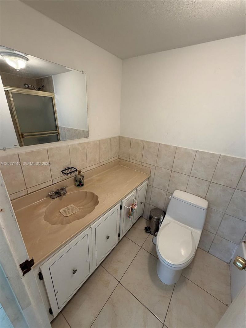 17620 Atlantic Blvd, Unit 514, Sunny Isles Beach, FL 33160 Photo