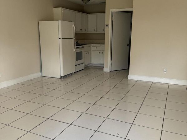 1431 SW 44th Terrace, Unit 4, Fort Lauderdale, FL 33317