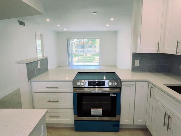 2900 Fiore Way, Delray Beach, FL 33445