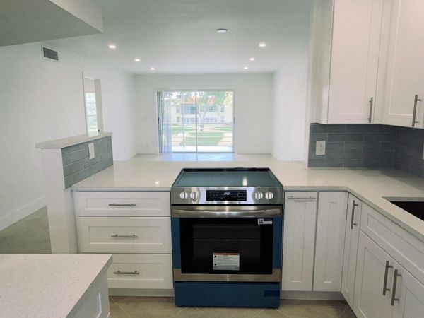 2900 Fiore Way, Delray Beach, FL 33445