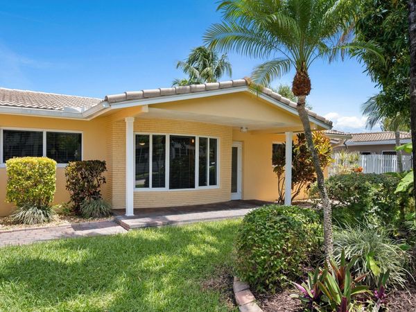 2265 SE 12th Street, Pompano Beach, FL 33062