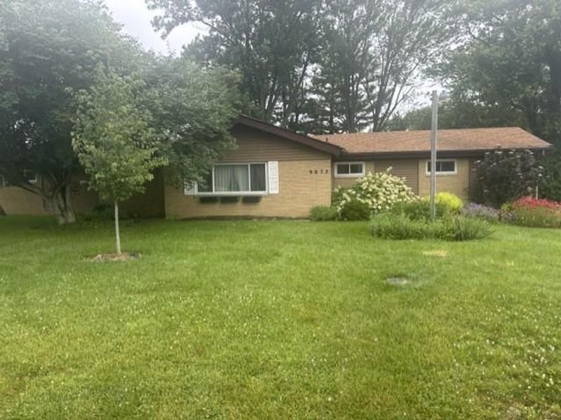 9025 Bunnell Hill Road, Clearcreek Township, OH 45458 Photo 2
