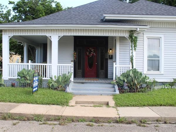 2818 S Blades Street, Greenville, TX 75401