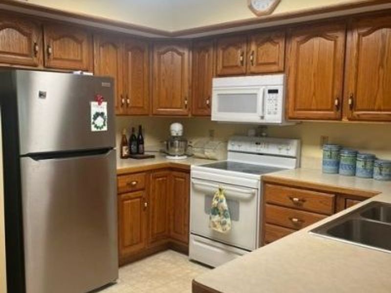 120 Thorn Way , Doylestown, OH 44230 Photo 9