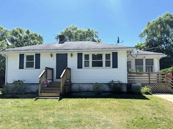 14 Mercier Street, Dracut, MA 01826