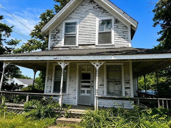 147 Onset Ave, Wareham, MA 02558