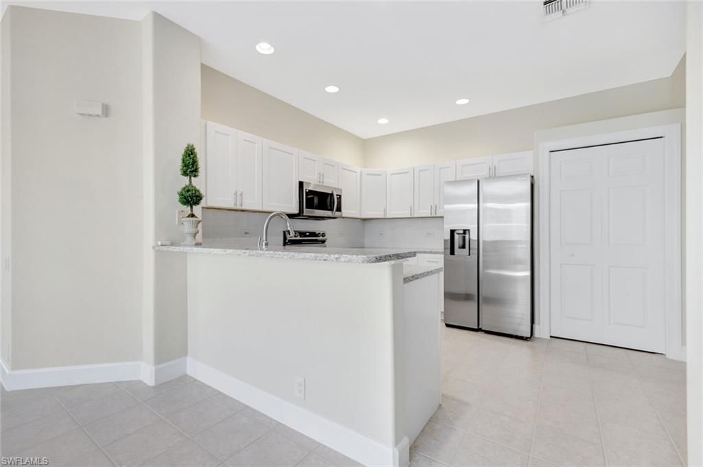 8777 E Bay Cir, Fort Myers, FL 33908 Photo