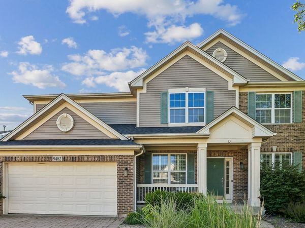 9482 Inverness Drive , Huntley, IL 60142