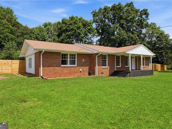 213 Wilbanks Circle, Dallas, GA 30132