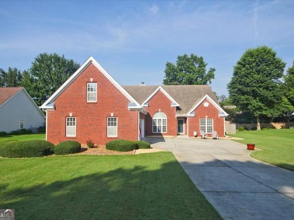 1256 Oakmont Ridge Drive, Lawrenceville, GA 30043
