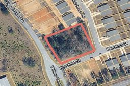 110 Willow Creek Boulevard  photo 4