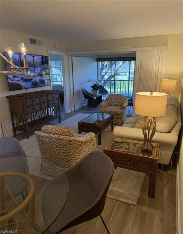 1900 Alamanda Dr, Unit 202, Naples, FL 34102 Photo