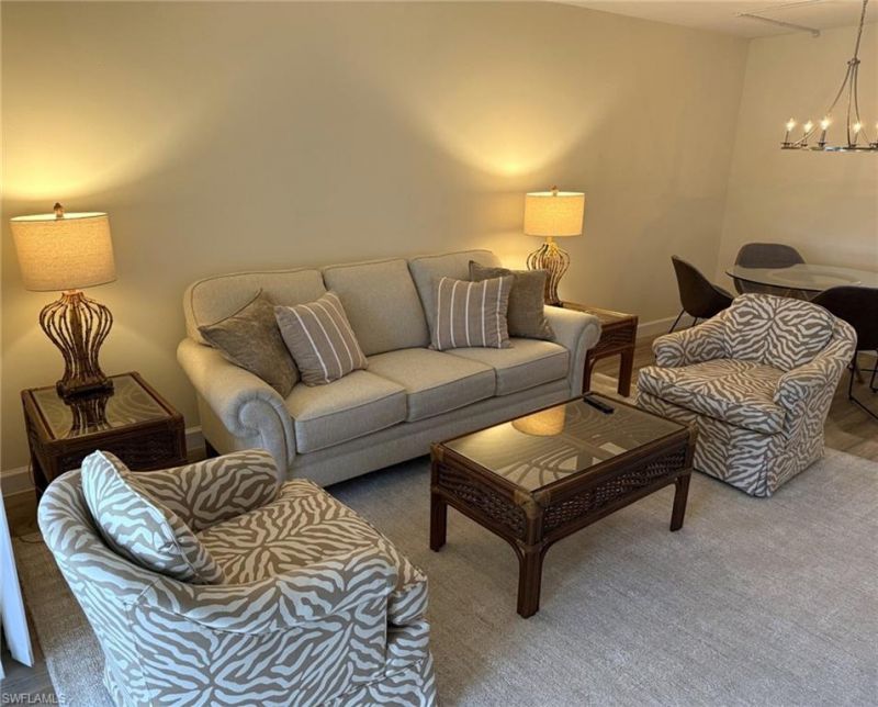 1900 Alamanda Dr, Unit 202, Naples, FL 34102 Photo