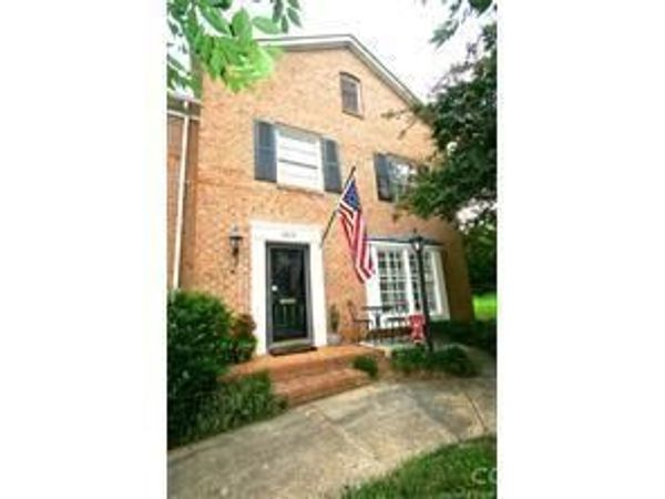 6619 Bunker Hill Circle , Charlotte, NC 28210