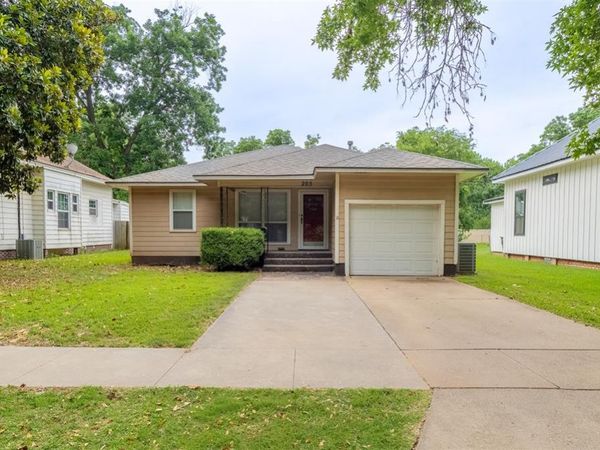 205 Chestnut Street, Pauls Valley, OK 73075