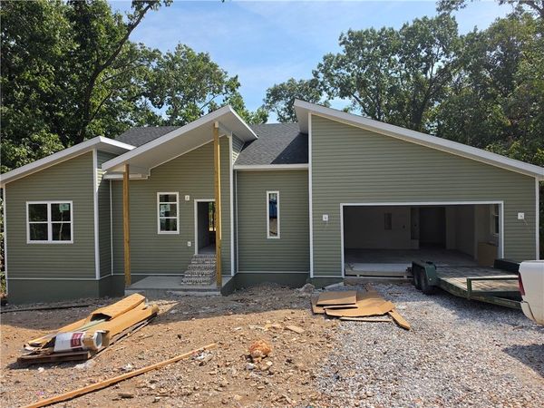 19 Whithorn Drive, Bella Vista, AR 72715