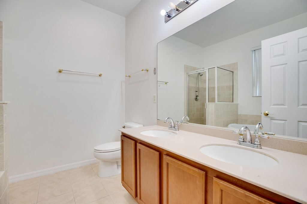 617 Carriage Lake Way, Vero Beach, FL 32968 Photo