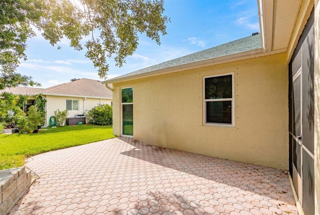 617 Carriage Lake Way, Vero Beach, FL 32968 Photo