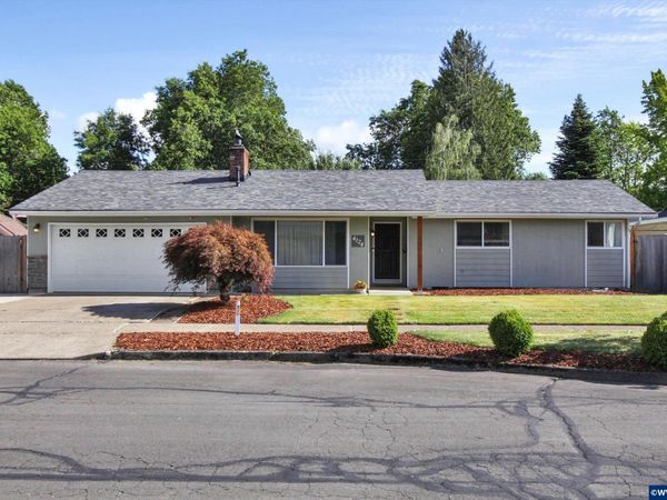 4124 Indigo Ct NE, Salem, OR 97305