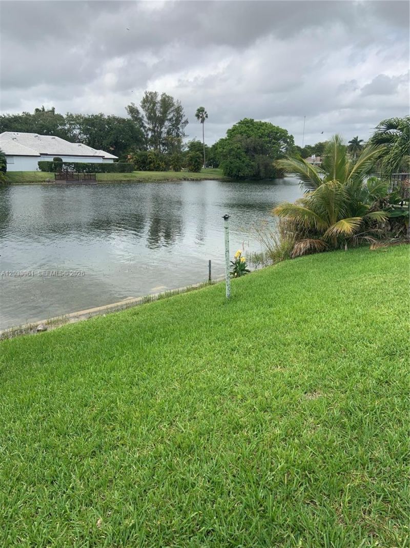 21260 NE 23rd Ave, Unit no, Miami, FL 33180 Photo