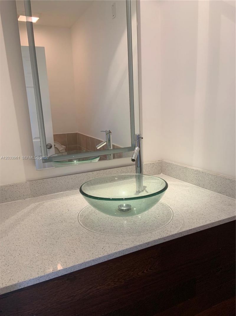 21260 NE 23rd Ave, Unit no, Miami, FL 33180 Photo