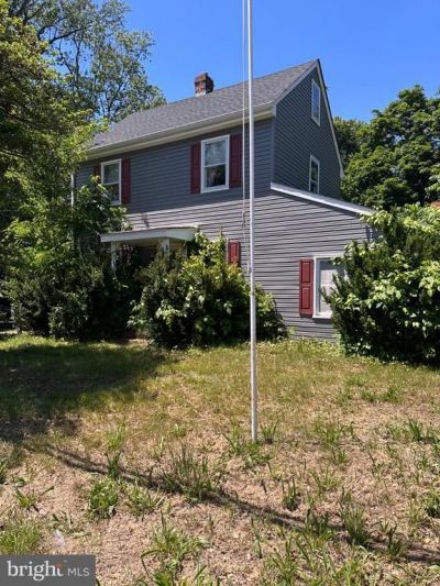 677 Monmouth Road, Wrightstown, NJ 08562 Main Photo