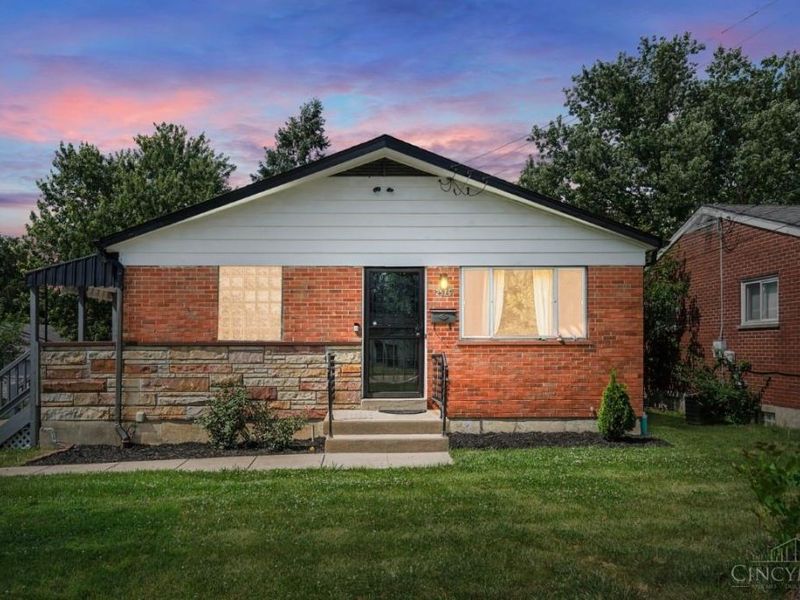 2576 Banning Road, Colerain Township, OH 45239 Photo 1