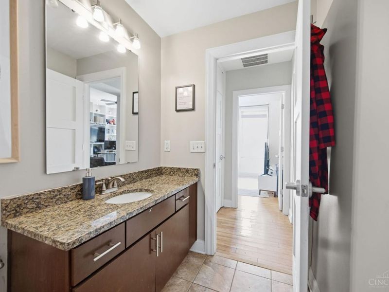 1338 Vine Street, Cincinnati, OH 45202 Photo 23