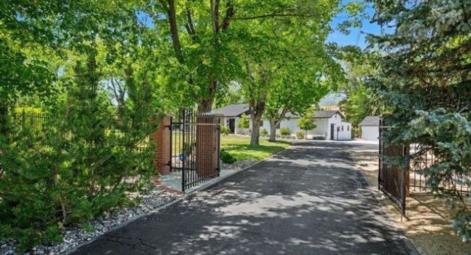 4755 Canyon Drive, Reno, NV 89519 Photo