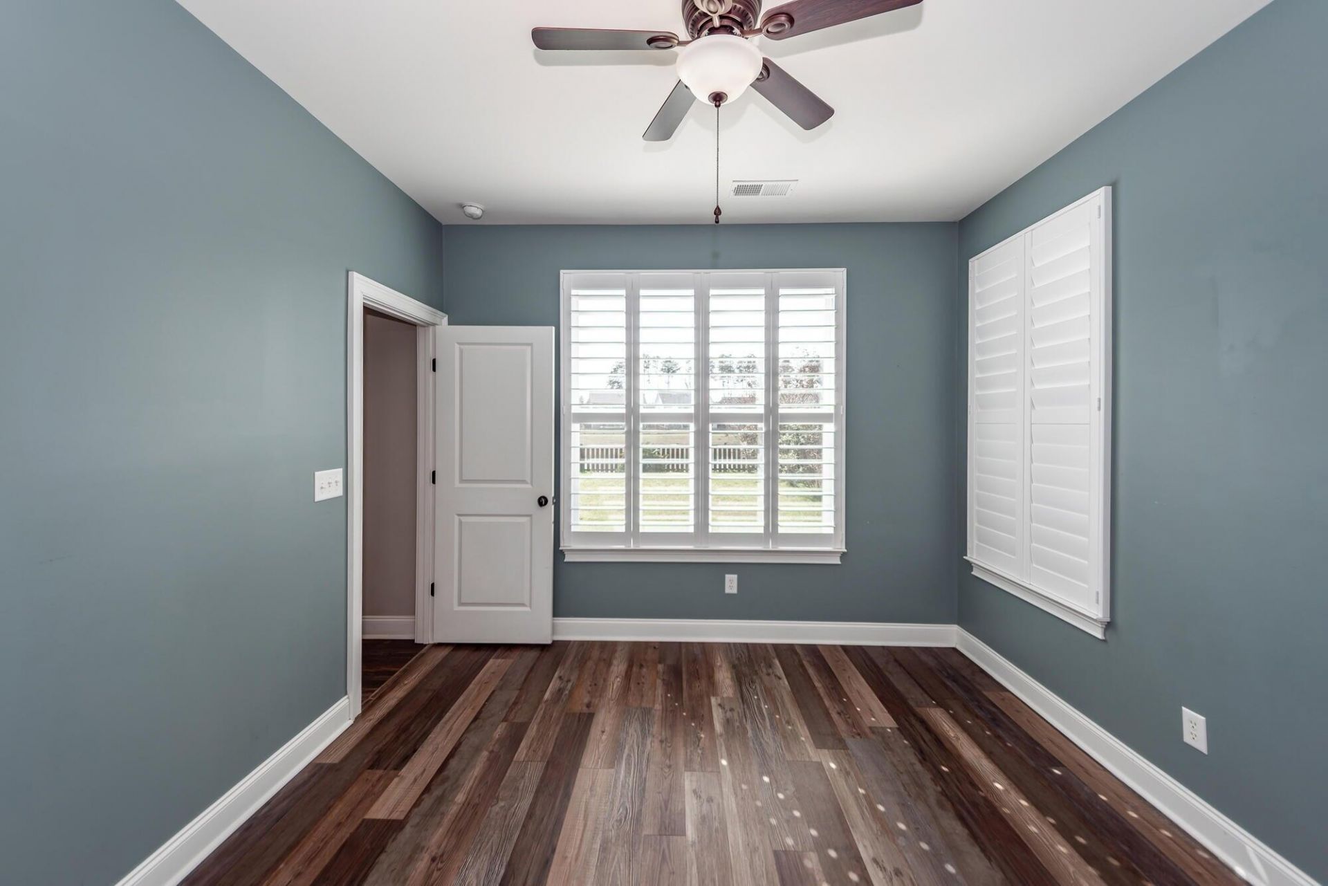 416 Spectrum Road Photo 28