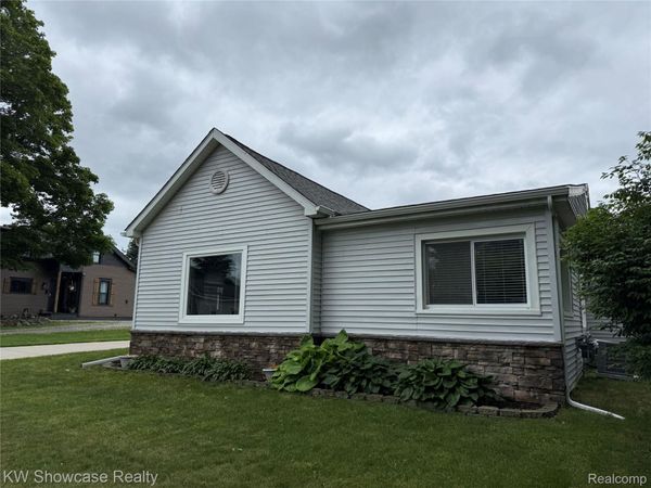 134 2nd Street, Lapeer, Mi 48455