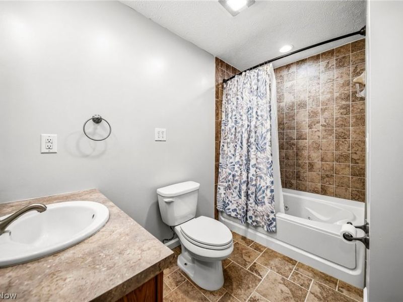 3411 Blake Road , Ashtabula, OH 44004 Photo 11