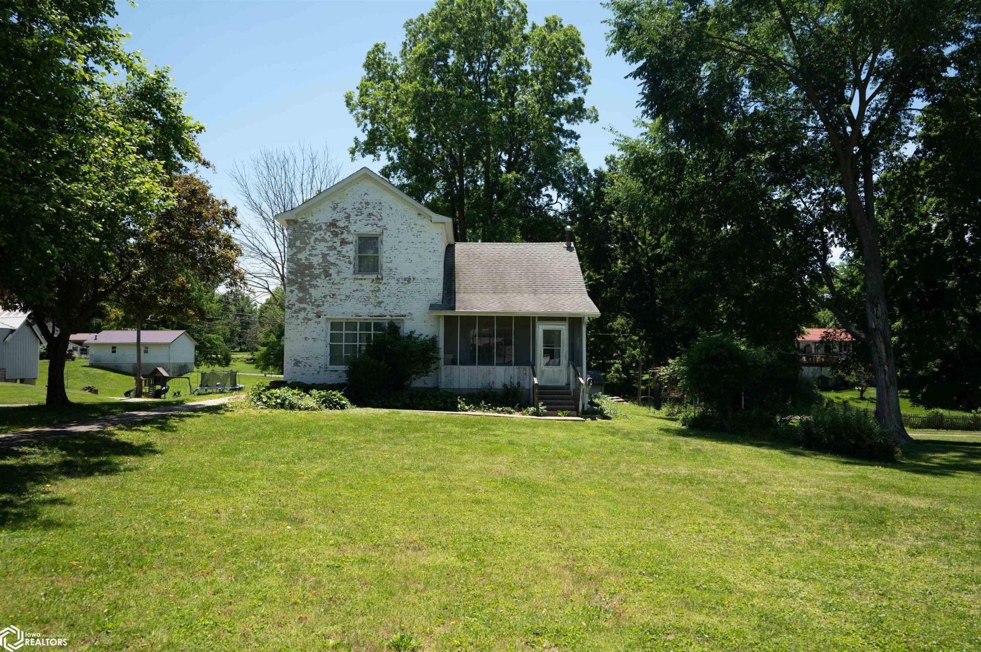 515 S. 5th Street, Warsaw, IL 62379 Main Photo