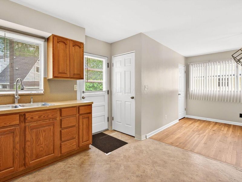 2867 Columbus Street , Grove City, OH 43123 Photo 12