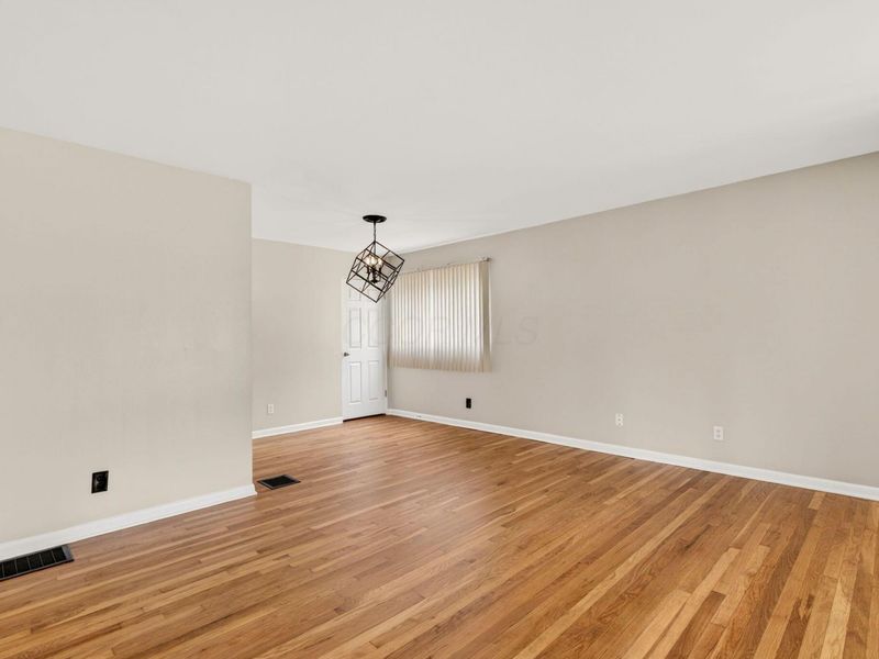 2867 Columbus Street , Grove City, OH 43123 Photo 8