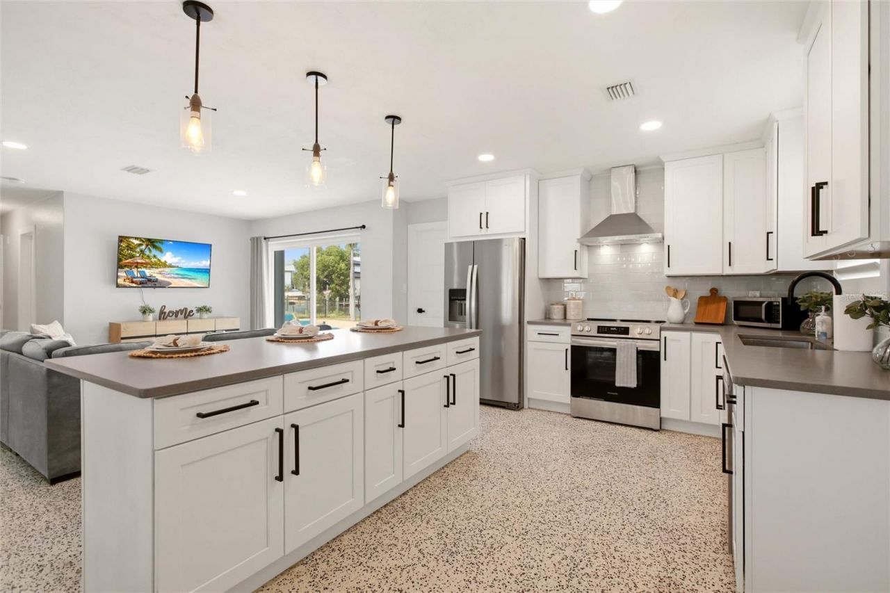 174 Severin Road Se, Port Charlotte, FL 33952 Photo
