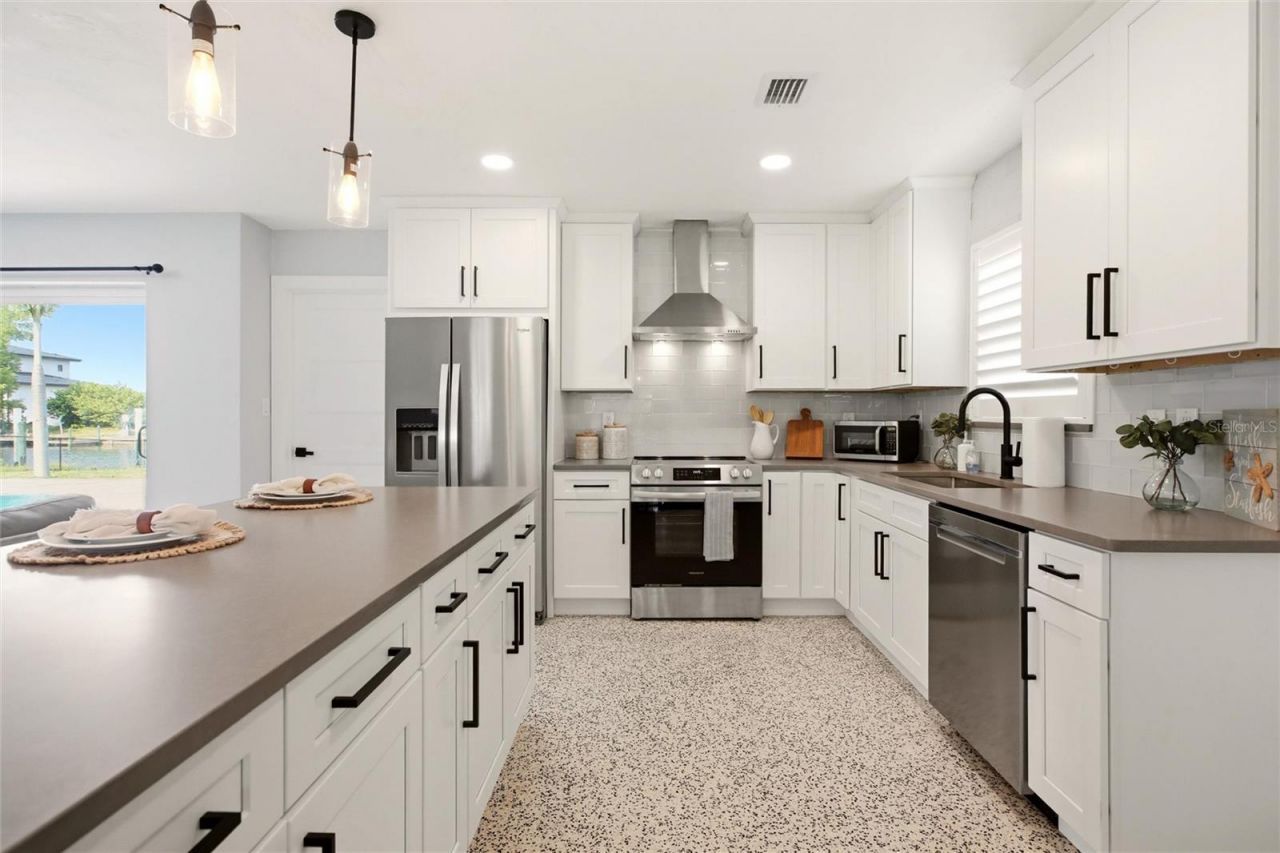 174 Severin Road Se, Port Charlotte, FL 33952 Photo